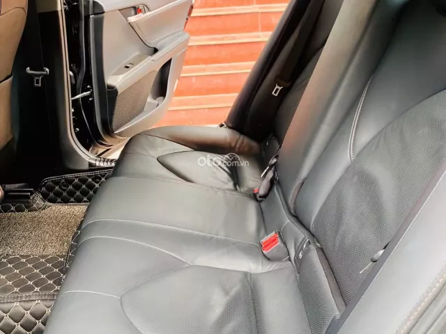 Hỗ trợ vay ngân hàng, giao xe tận nơi