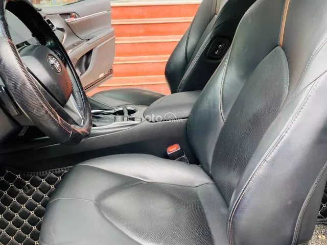 Hỗ trợ vay ngân hàng, giao xe tận nơi