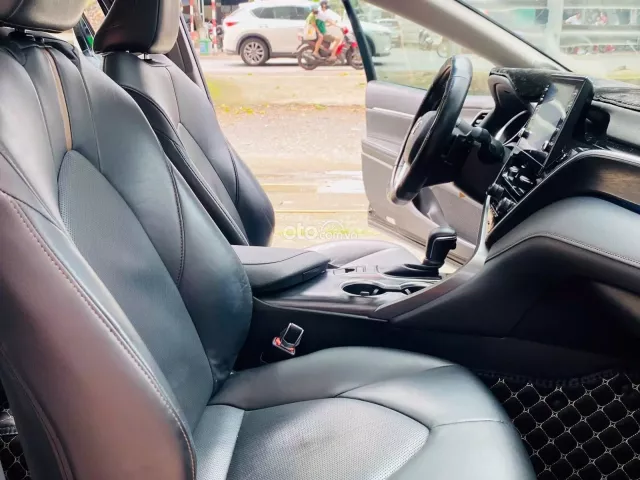 Hỗ trợ vay ngân hàng, giao xe tận nơi