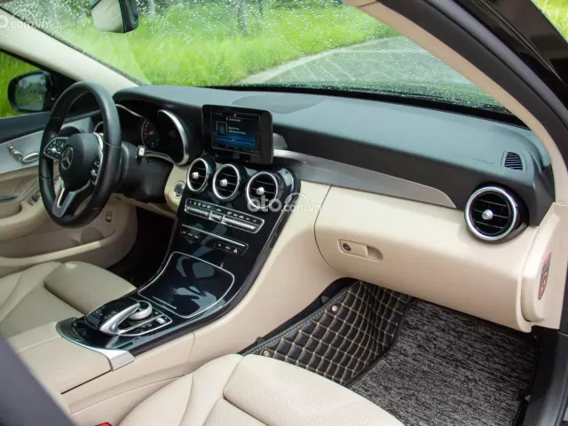 Liên hệ để xem xe trực tiếp