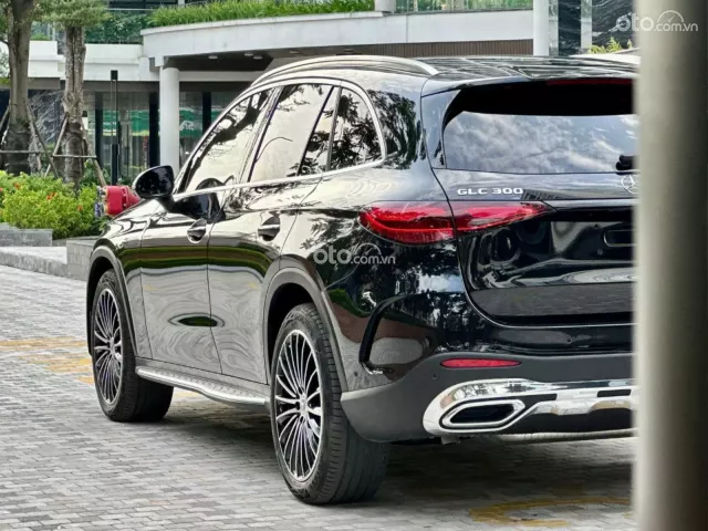 Xe còn bảo hành 2027