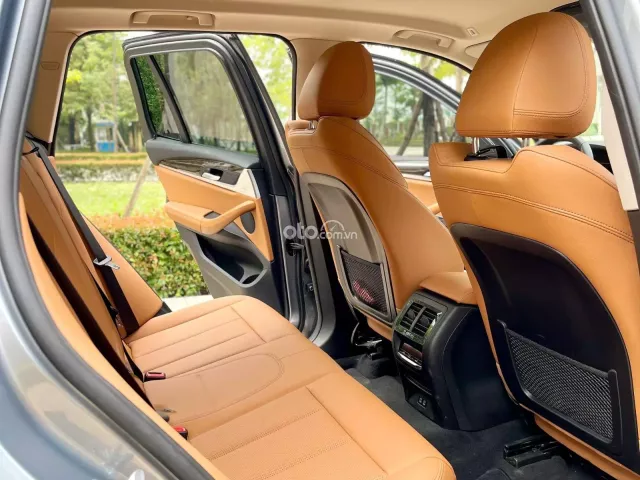 Xe bảo dưỡng full lịch sử hãng