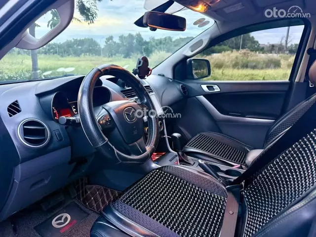 Mazda BT-50 2017 số tự động