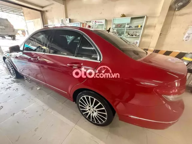 Mercedes Benz C Class 2009 C250 CGI - 100000 km