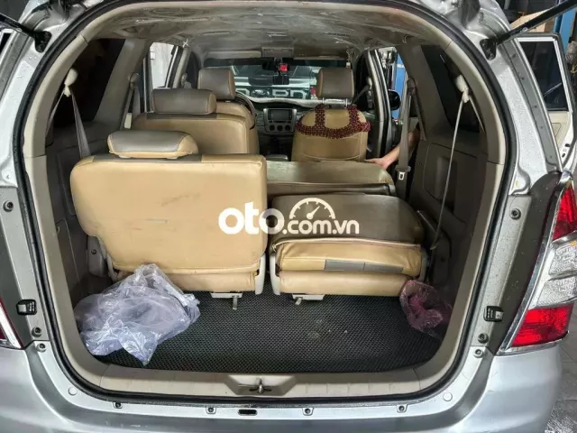 Toyota Innova 2014 2.0G - 65000 km