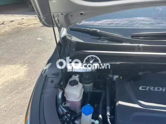 Kia Sedona 2016 2.2L DATH - 120000 km