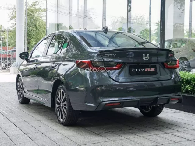 Giao Ngay giảm 100% thuế + Bảo hiểm + PHụ kiện cao cấp