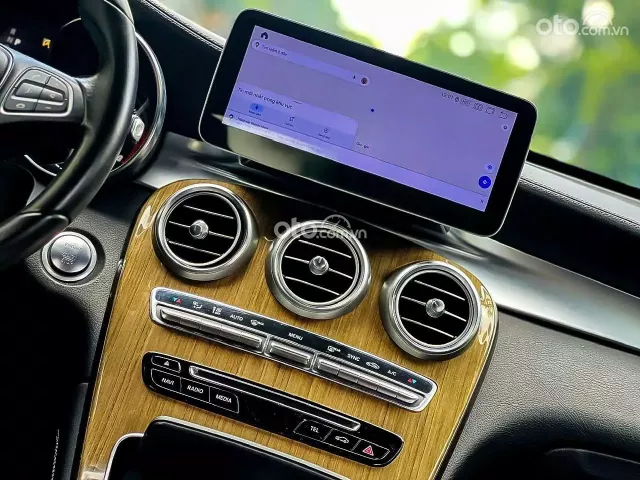 Model 2018, màu TRẮNG sang trọng – FULL OPTION