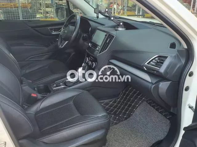 Subaru Forester 2020 2.0i-L - 30000 km