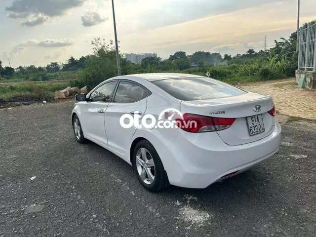 Hyundai Elantra 2013 1.8AT che mưa che gió