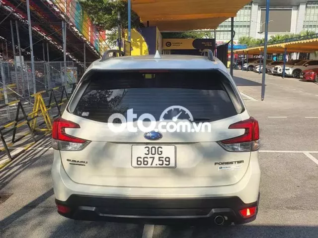 Subaru Forester 2020 2.0i-L - 30000 km