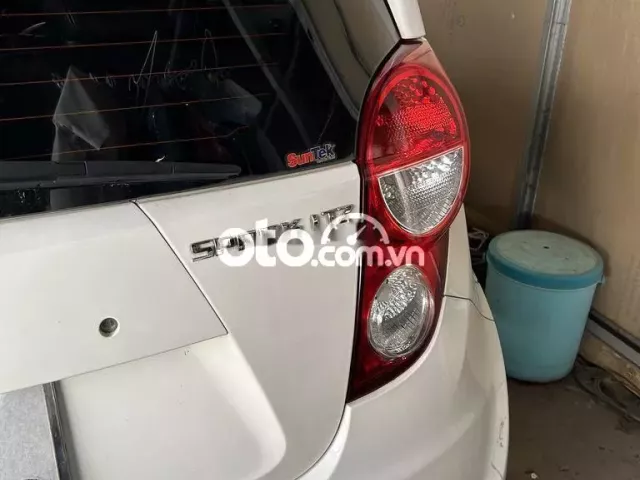Chevrolet Spark 2015 LTZ 1.0 AT Zest - 800000 km