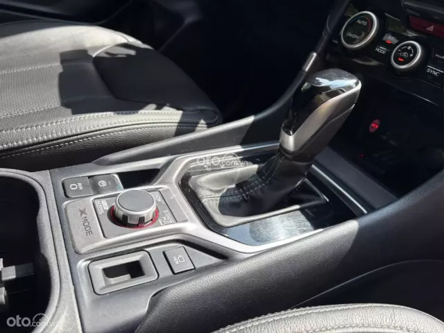 Subaru Forester 2.0 Eyesight 2019 - Màu Đen