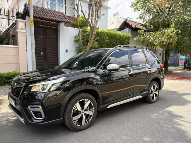 Subaru Forester 2.0 Eyesight 2019 - Màu Đen