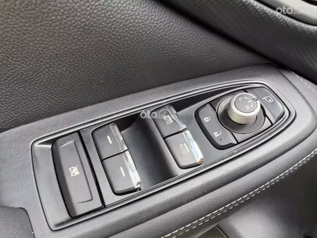 Subaru Forester 2.0 Eyesight 2019 - Màu Đen