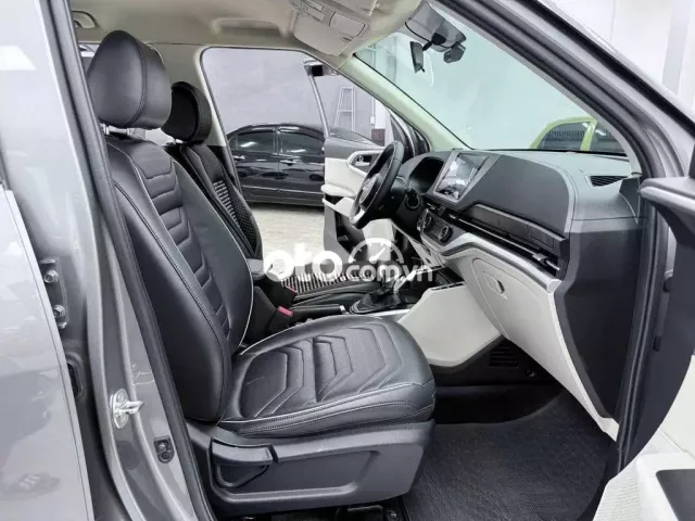 KIA CARENS sx2023 1.5G IVT - 15139 km
