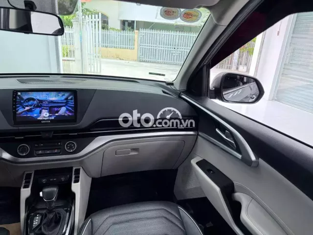 KIA CARENS sx2023 1.5G IVT - 15139 km