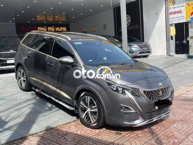 Peugeot 5008 2018 1.6L Turbo - 84000 km