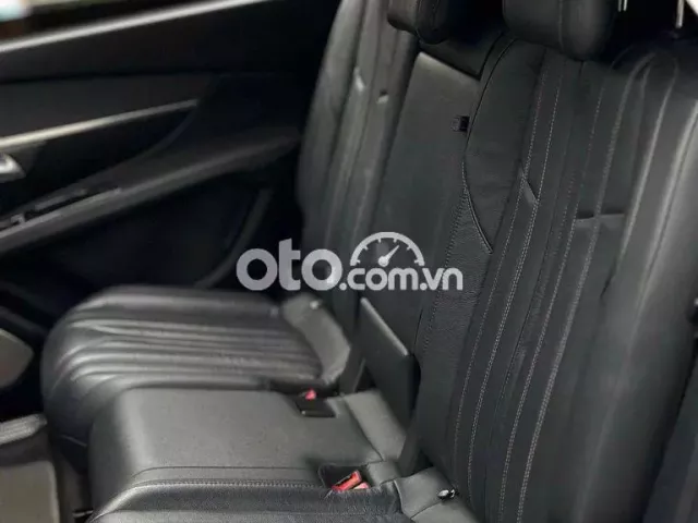 Peugeot 5008 2018 1.6L Turbo - 84000 km