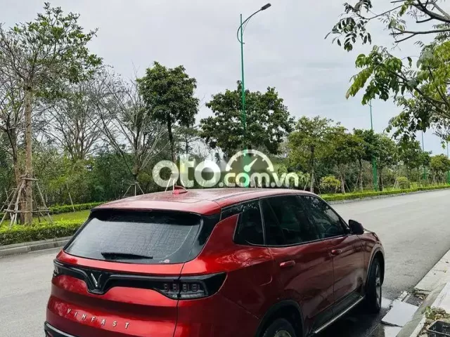 VinFast Lux SA2.0 2020 2.0 AT - 60000 km