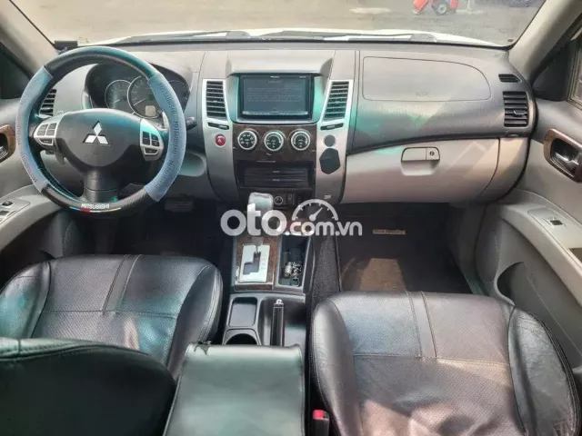 MITSUBISHI PAJERO SPORT 2012 TỰ ĐỘNG XĂNG 8 CHỖ.
