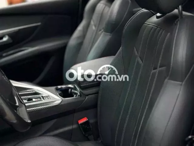 Peugeot 5008 2018 1.6L Turbo - 84000 km