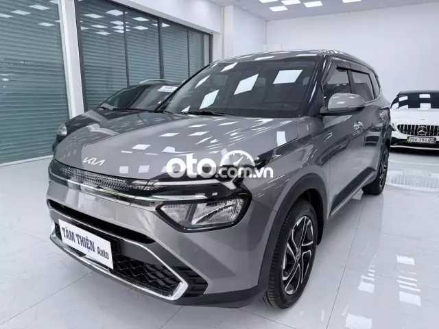 KIA CARENS sx2023 1.5G IVT - 15139 km