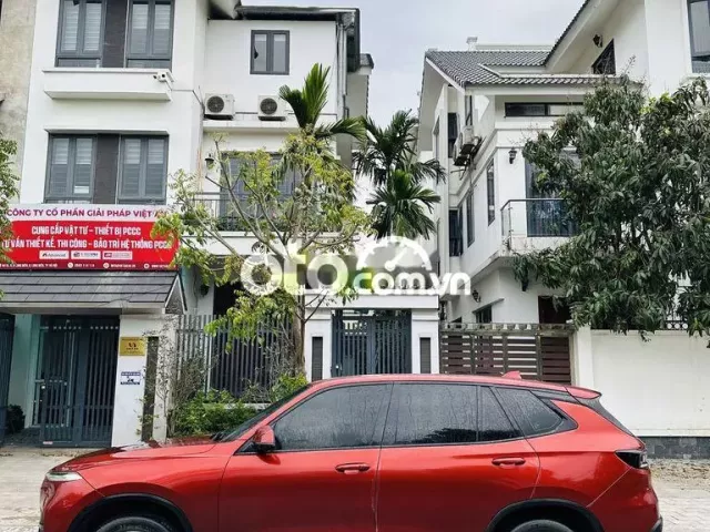 VinFast Lux SA2.0 2020 2.0 AT - 60000 km