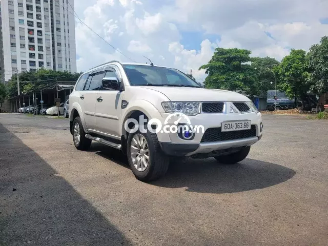 MITSUBISHI PAJERO SPORT 2012 TỰ ĐỘNG XĂNG 8 CHỖ.