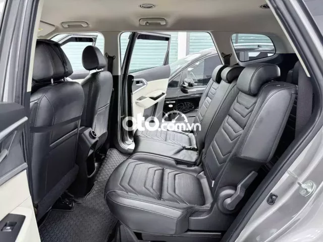 KIA CARENS sx2023 1.5G IVT - 15139 km