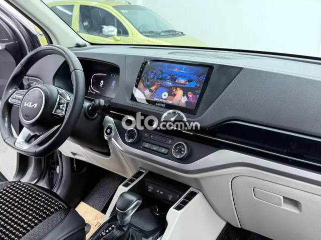 KIA CARENS sx2023 1.5G IVT - 15139 km