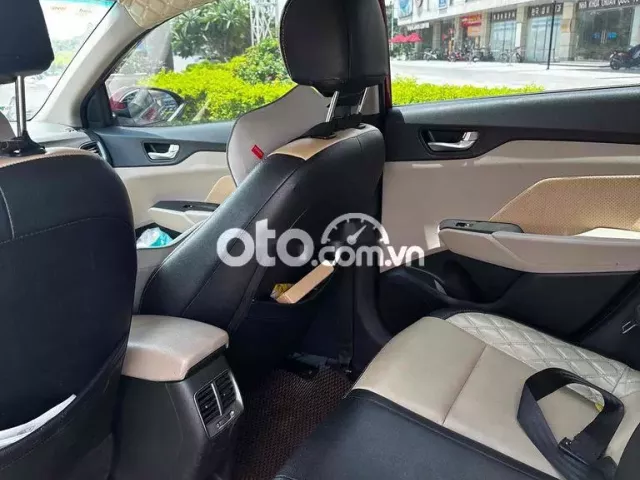 Hyundai Accent 2020 1.4MT - 900000 km