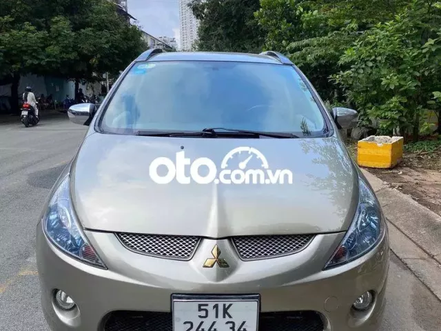 Mitsubishi Grandis 2009 2.4 Mivec - 120000 km