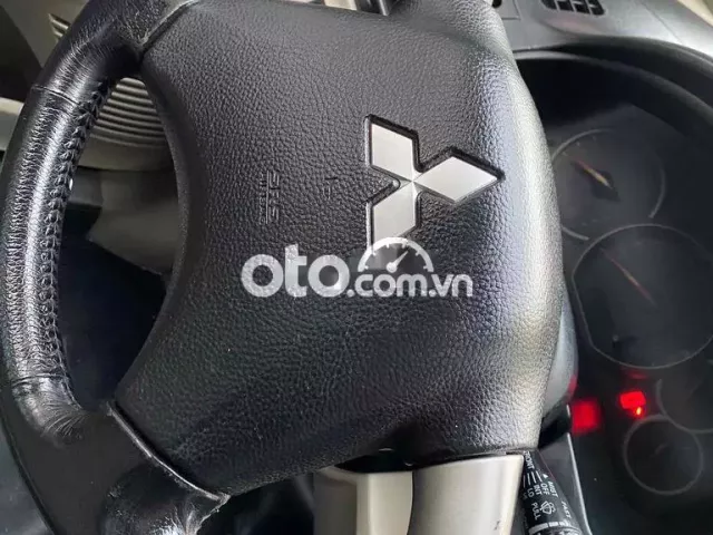 Mitsubishi Grandis 2009 2.4 Mivec - 120000 km