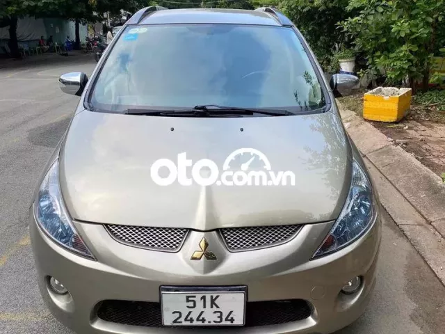 Mitsubishi Grandis 2009 2.4 Mivec - 120000 km