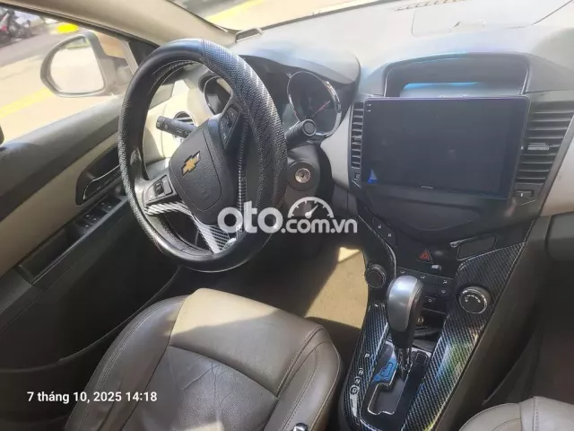 Bán xe cruze số tự động đời 2010 xe ko lỗi máy êm