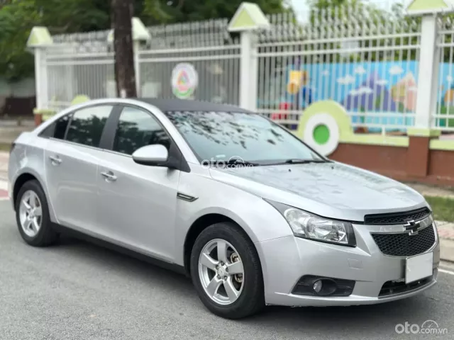 Chevrolet cruze 2011 gia đình sử dụng chuẩn đẹp không lỗi