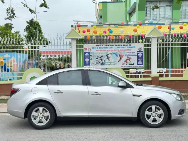 Chevrolet cruze 2011 gia đình sử dụng chuẩn đẹp không lỗi