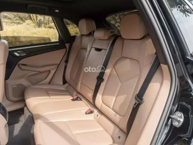 Phiên bản facelift 2021 đầy đủ option cao cấp