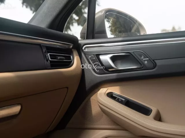 Phiên bản facelift 2021 đầy đủ option cao cấp