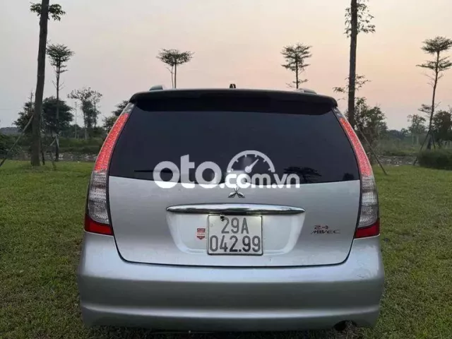 Mitsubishi Grandis 2008 2.4 AT