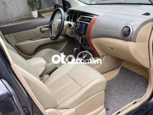 Nissan Grand livina 2010 1.8 AT Siu Đẹp