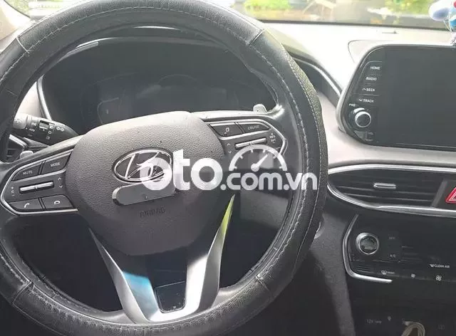 Hyundai Santa Fe 2019 2.2L AT 4WD - 68000 km