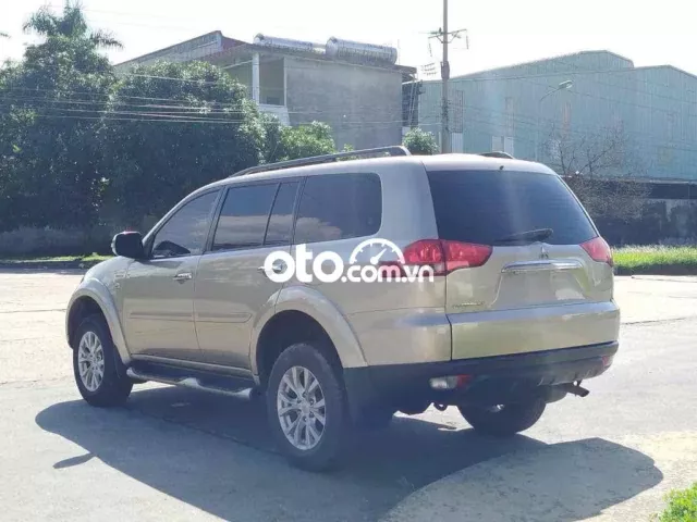 Mitsubishi Pajero Sport 2015