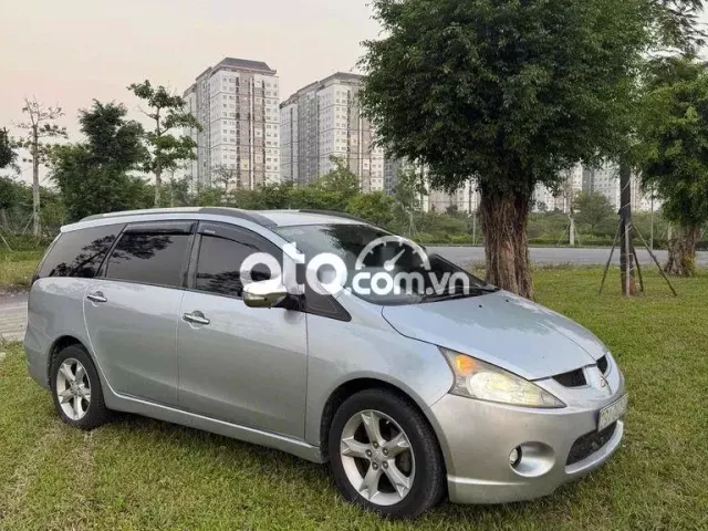 Mitsubishi Grandis 2008 2.4 AT