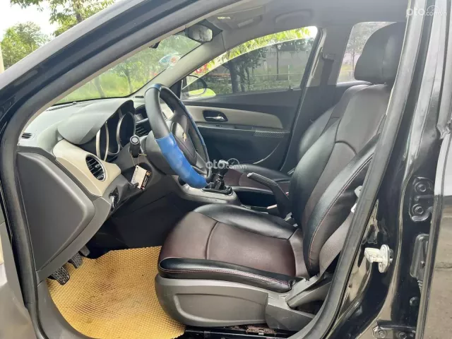 Chevrolet Cruze 2011 số sàn tại Bình Dương