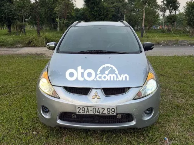 Mitsubishi Grandis 2008 2.4 AT
