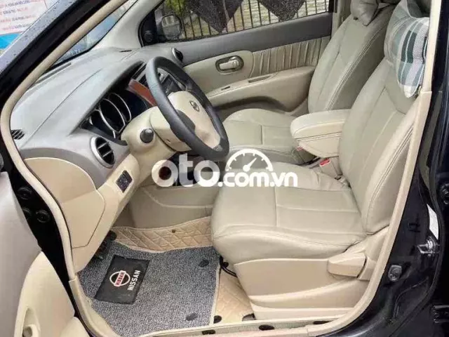 Nissan Grand livina 2010 1.8 AT Siu Đẹp