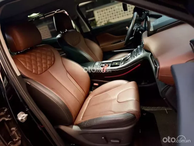 Màu đen biển phố cam kết