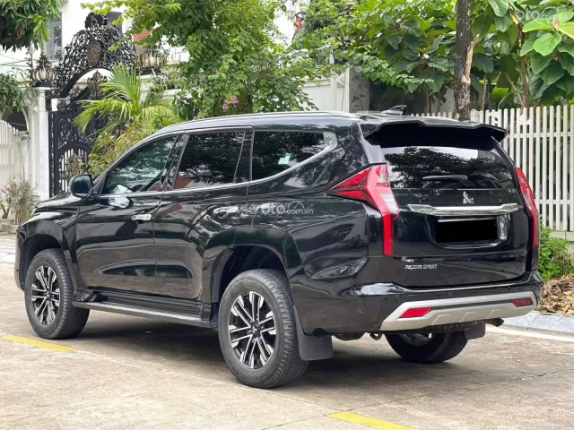 Mitsubishi Pajero Sport 2022 số tự động tại Hà Nội